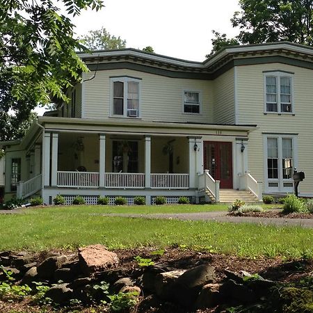 Finger Lakes Bed And Breakfast Penn Yan Exterior foto